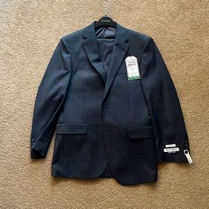 Jos A Bank 39R Tailored Fit Suit NWT